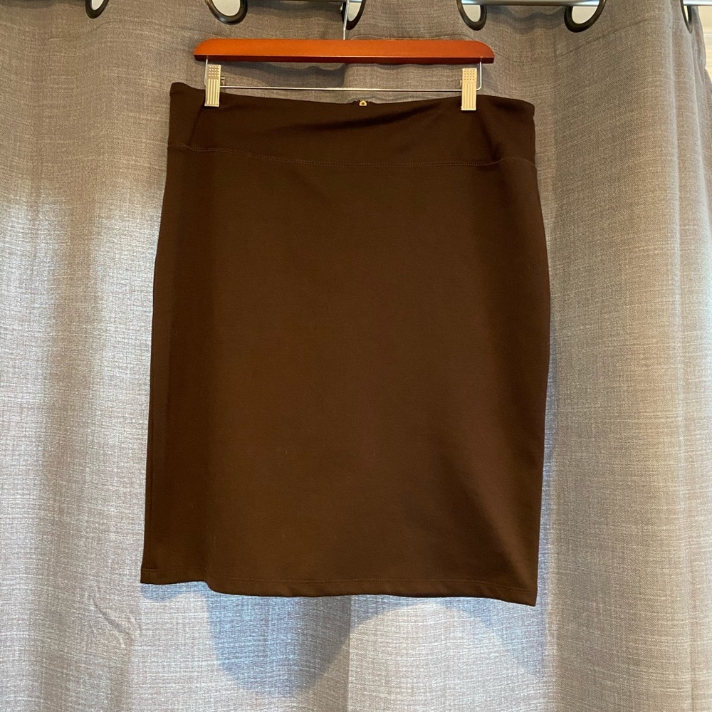 Brown stretch skirt